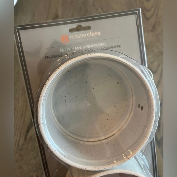 Masterclass mini springform cake pans 2pc speckled white and gray NWT - Picture 3 of 4